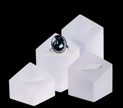 Custom acrylic jewellery rings display cubes JDK-735