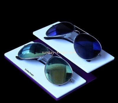 Custom wholesale acrylic 2 tiers eyewear display risers SDK-101