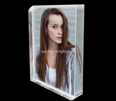 Custom wholesale acrylic photo frame APK-095