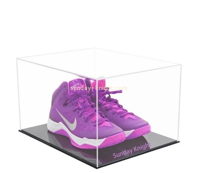 Custom wholesale acrylic dustproof shoe display case with base DBK-1447